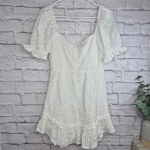 NWT Selfie Leslie Hayden White Eyelet Cotton Milkmaid Puff Sleeve Mini Dress M thumbnail 7