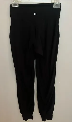 lululemon athletica Black Align  Joggers thumbnail 1
