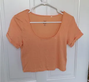 PacSun PS‎ Basics Peach Crop Top Scoop Neck Short Sleeve Tee Size M NWOT thumbnail 1