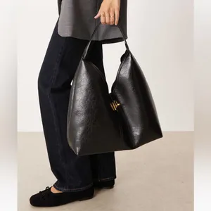 ASOS - NWT faux leather black tote bag with gold lock detail thumbnail 2