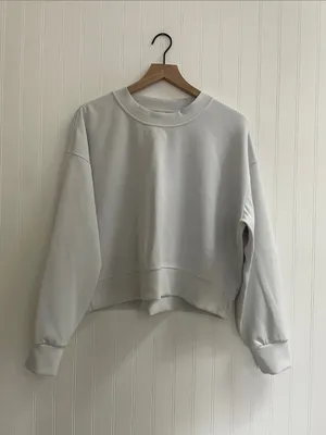 LULULEMON Softstreme Perfectly Oversized Cropped Crew in Vapor Size 8 thumbnail 2