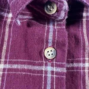 Woolrich Women’s Size 10 Plaid Flannel Button Front Long Sleeve Shirt Burgundy thumbnail 8