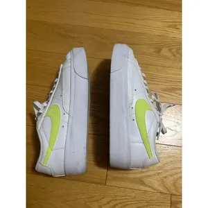Nike Blazer Low Platform " White/Black/Light Lemon Twist" Size 8.5 thumbnail 5