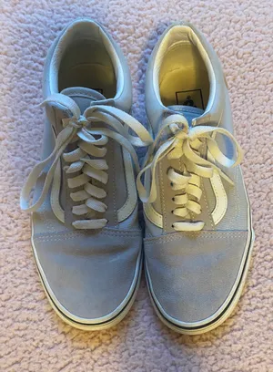 Grey thumbnail 2