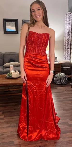 Red Prom Dress Size 0 thumbnail 1