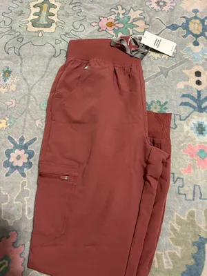 Pink FIGS Scrubs Set thumbnail 6
