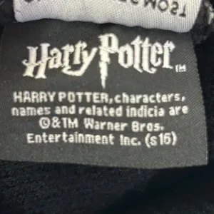 Harry Potter Hogwarts Crest Knit Beanie Hat One Size Black Gold‎ White thumbnail 6