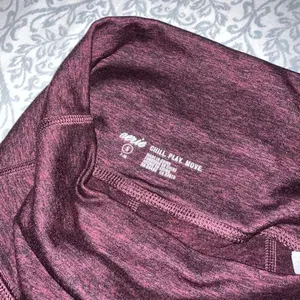 Aerie offline Chill Play Move Leggings Maroon size S thumbnail 5