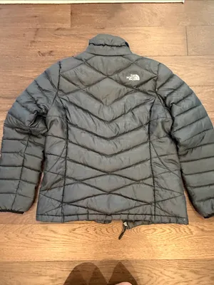 The North Face Women's Black Quilted Puffer Jacket Size Medium - C27-140 thumbnail 9