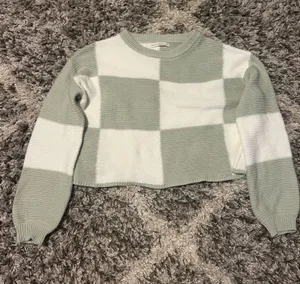 Moon & Maddison Sweater thumbnail 1