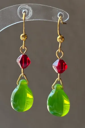 Handmade quality Czech glass beads retro fairy whimsy dangle earrings🌿❤️ thumbnail 1