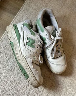 New Balance 550 White Green Sneakers Men’s 6.5 Women’s 8 thumbnail 1