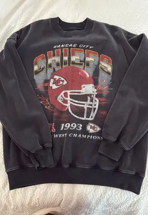 Abercrombie Crewneck thumbnail 1
