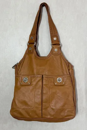 Marc by Marc Jacobs Women’s Leather Turnlock Pockets Shoulder Tote Bag in Tan thumbnail 1