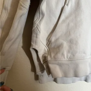 Lululemon Scuba Oversized Side-Slit Hoodie Size XS/S‎ in BONE Cream thumbnail 6
