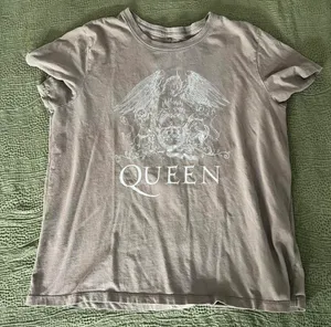 Abercrombie & fitch Queen graphic tee thumbnail 1