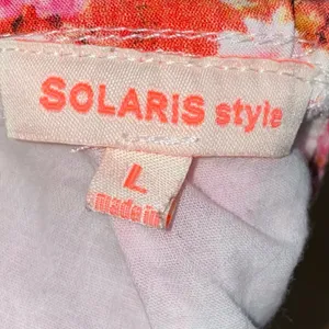 Solaris Style Floral Halter Crop‎ Top Large Keyhole Front Boho thumbnail 5