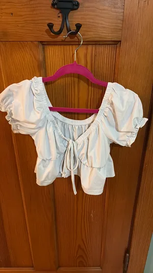 Shein White Tie Top Crop thumbnail 2