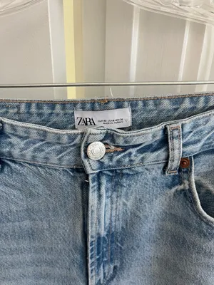 ZARA High-Rise Wide-Leg Jeans thumbnail 3