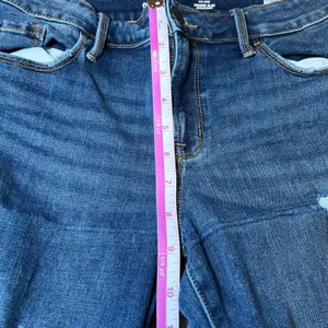 Old Navy Womens Size 6 Power Slim Straight Jeans Distressed Rips Blue Denim‎ thumbnail 10