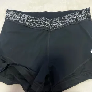 Nike Women's Black Pro Shorts thumbnail 2