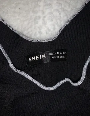 SheIn V Neck Ribbed Top thumbnail 2