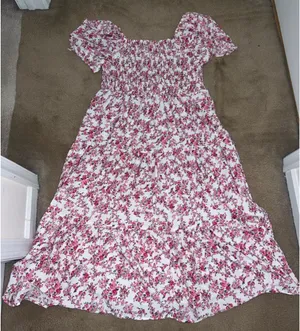 SheIn Pink smocked floral dress thumbnail 2