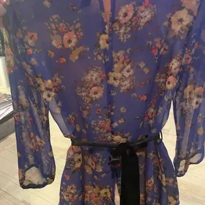 BKE Boutique Belted top- small thumbnail 3