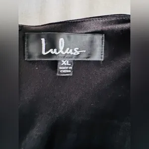 Lulus Hello World Black V-Neck Skater Midi Dress Size XL Flirty Classic thumbnail 8