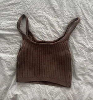 Aritzia Wilfred Cropped Sweater Tank thumbnail 2
