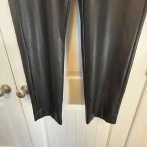 J.Crew Kate Faux‎ Leather Straight Leg Pants Black High Rise Size 0 Chic Trendy thumbnail 5