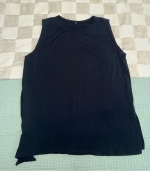 Fabletics The 24-7 Tank /‎ Muscle Tank thumbnail 1