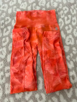Movement Leggings Tiedye thumbnail 3