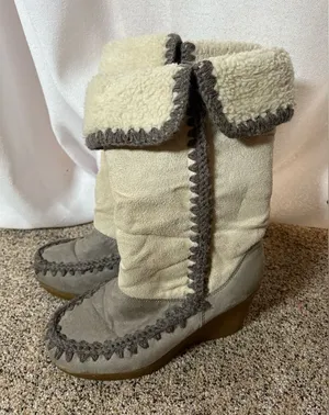 Vintage American Eagle Y2K Crochet‎ Moccasin Wedge Boots Size 6.5 thumbnail 1