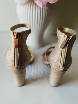 David's Bridal Callista Gold Glitter Block Heel Sandals Strappy Wedding Prom 6.5 thumbnail 3