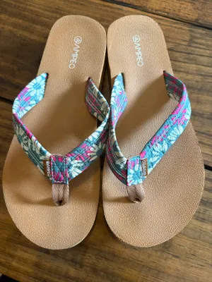 Ampeo Floral Arch Support Flip Flops Blue Size 8 thumbnail 1