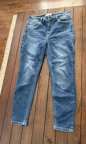 Flying Monkey Women’s Size 31 Straight Leg Jeans High Rise Denim thumbnail 1