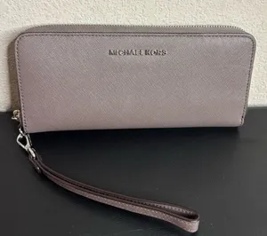 Michael Kors Jet set travel continental wallet color cinder thumbnail 1
