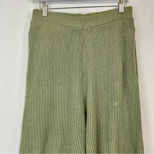 In Loom Women’s Knit Flare Pant Olive Green Size Medium USED thumbnail 2