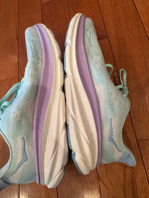 Hoka One One Clifton 9 Women’s 9.5 – Like New, Mint/Lavender thumbnail 4