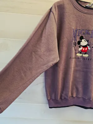 {L} Vintage Disney Mickey Mouse & Co Classic Legend Lavender Sweatshirt thumbnail 6