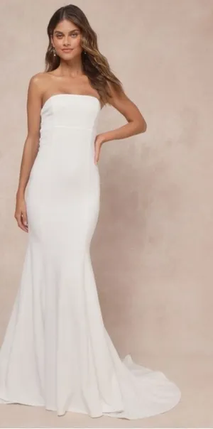 LULU's Bridal Wedding Chic Modern Sexy Minimalist Mermaid Trumpet Gown thumbnail 1