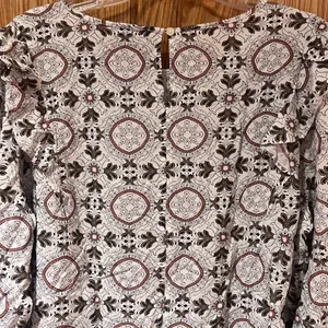 LOFT Medallion Print Ruffle Shoulder Bubble‎ Hem Long Sleeve Blouse Top Size XL thumbnail 13