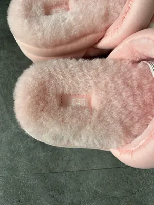 UGG Maxi Slide Slippers Logo Pink Scallop Women’s Size 8 NEW thumbnail 5