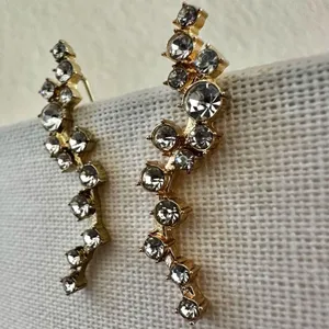 ✨ BaubleBar “Farah” Crystal Ear Crawler Earrings thumbnail 7