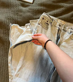 Abercrombie Slim Straight High Rise Jeans thumbnail 8