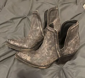 Ariat Dixon Booties thumbnail 1