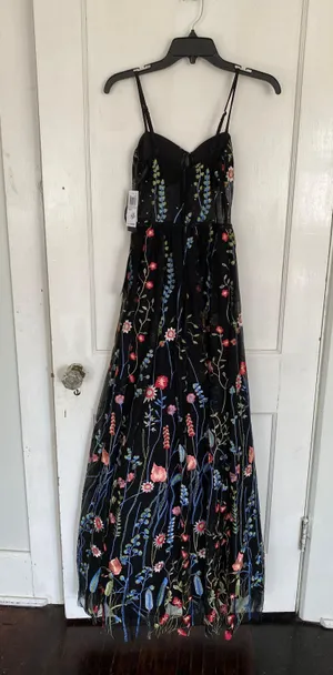 Black Prom/formal Dress Size 0 thumbnail 2