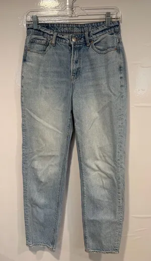 American Eagle Outfitters Mom Jean Women's Light Blue‎ High-Rise Straight Jeans thumbnail 1