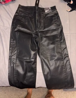 Express Modern Straight High-Rise Jeans thumbnail 1